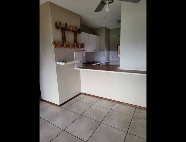 2 BEDROOM APARTMENT FOR SALE IN PELHAM